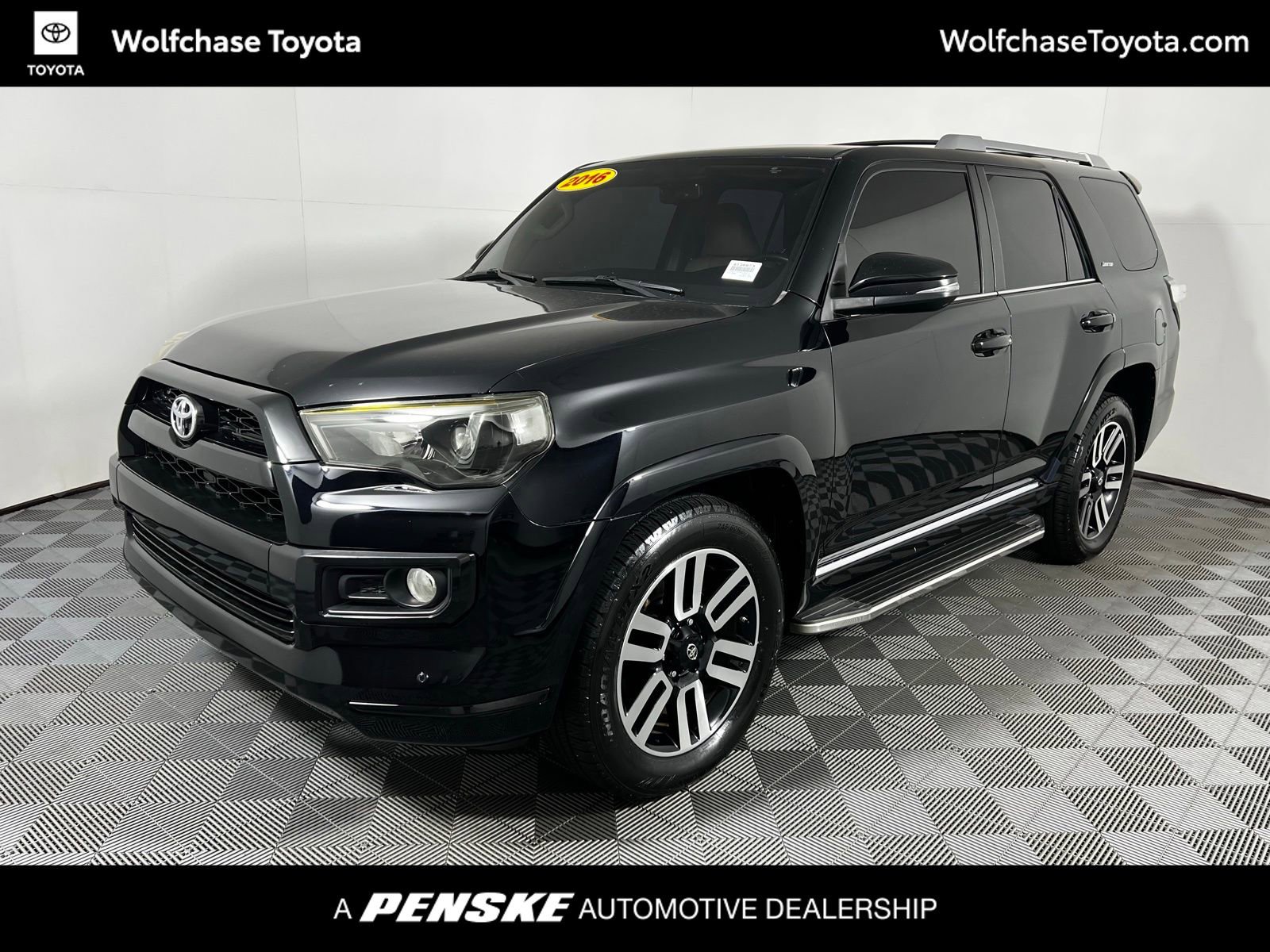 2016 Toyota 4Runner Limited's photo