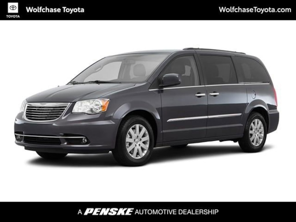 Used 2016 Chrysler Town & Country Touring Van LWB Passenger Van