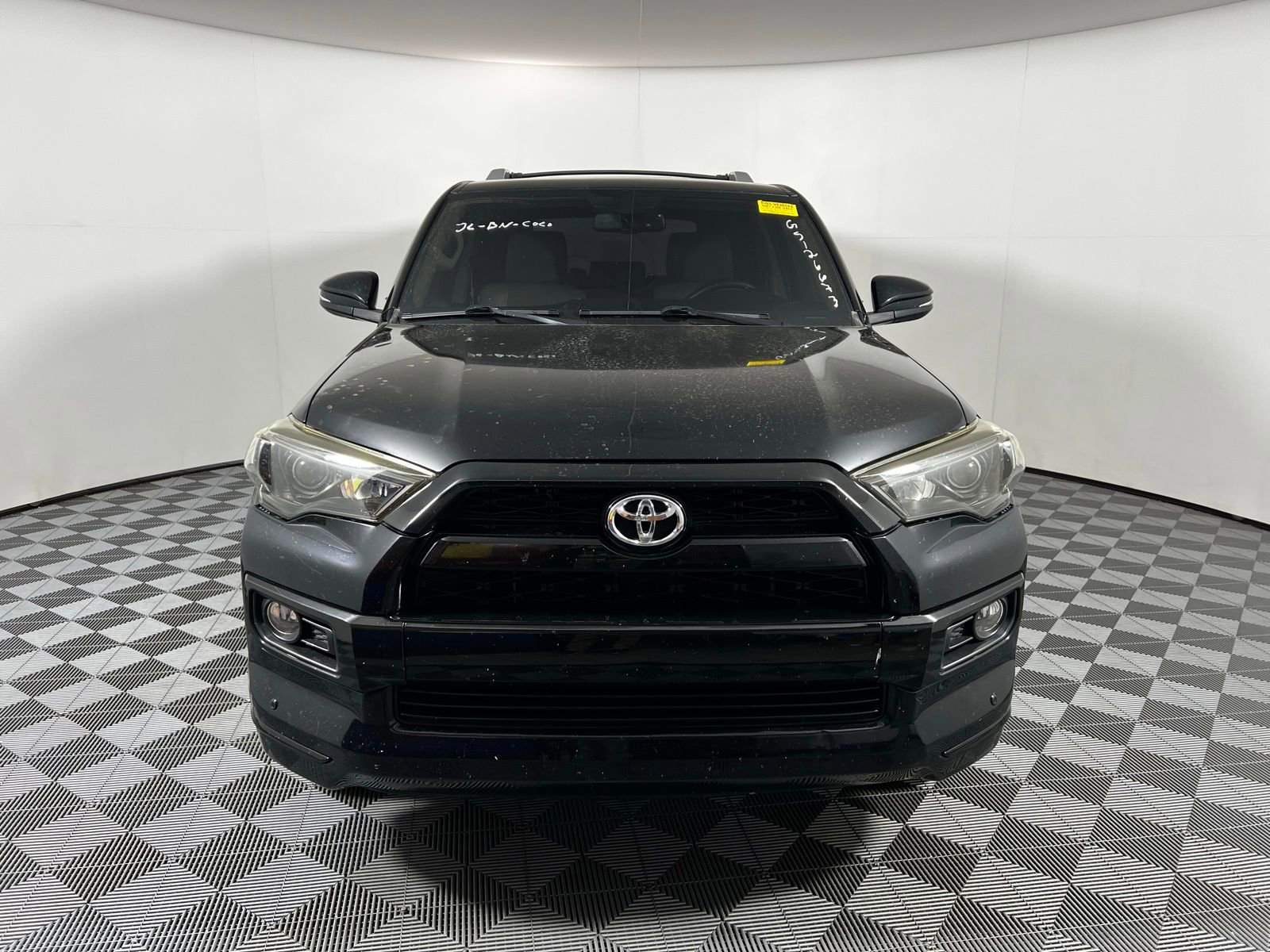 2016 Toyota 4Runner Base photo 2
