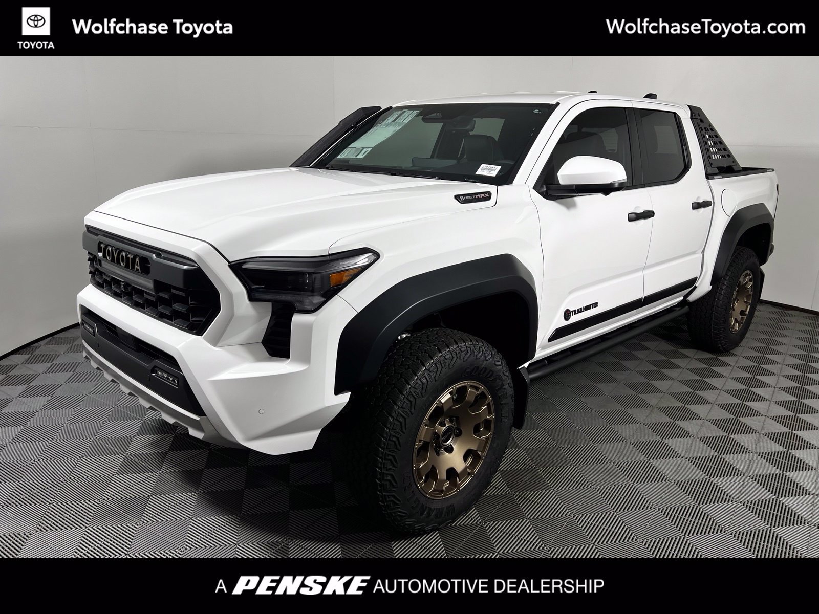 2026 Toyota Tacoma i-FORCE MAX Trailhunter 4X4 DOUBLE CAB HV