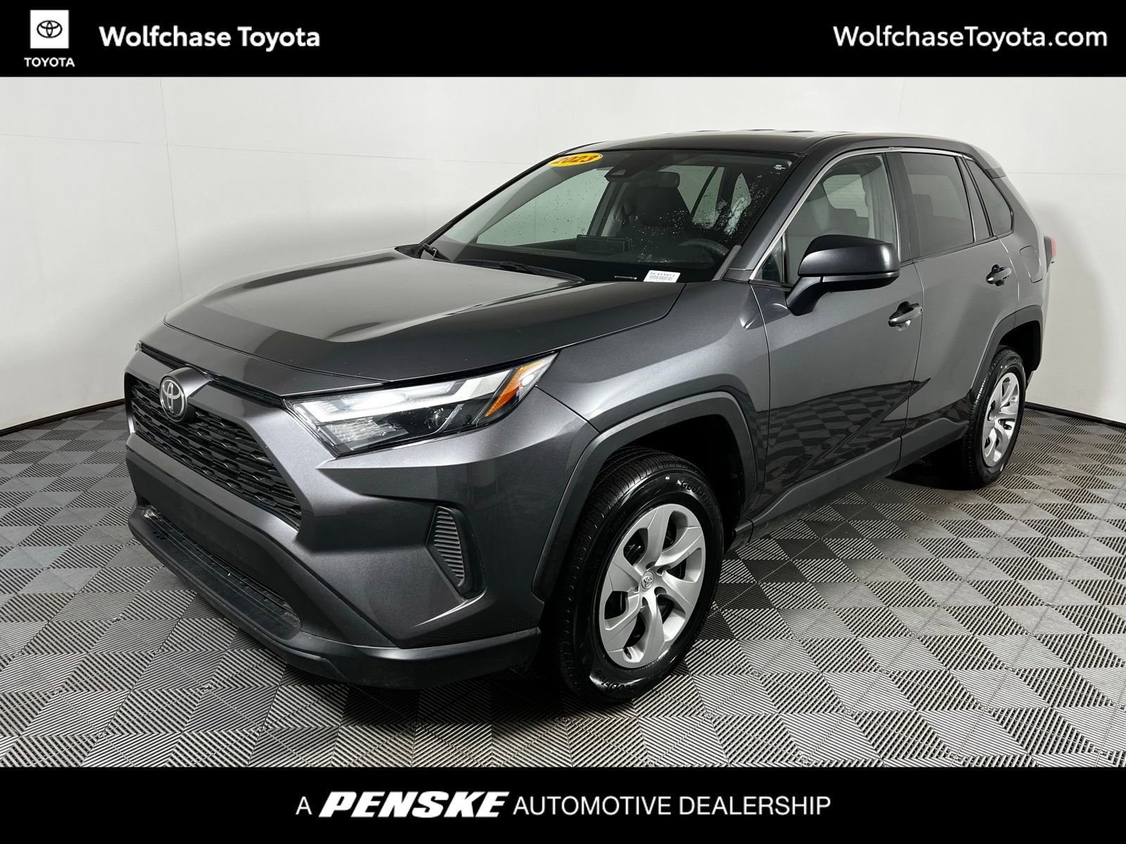 2023 Toyota RAV4 LE