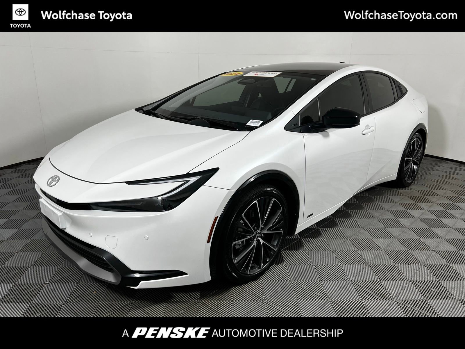 2024 Toyota Prius XLE's photo