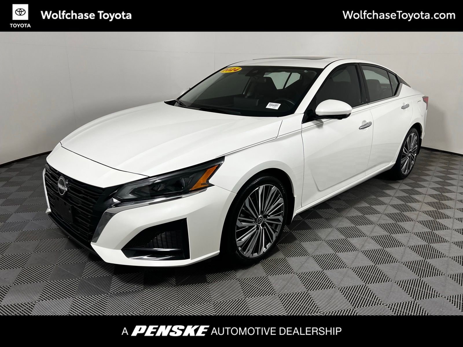 2024 Nissan Altima SL's photo