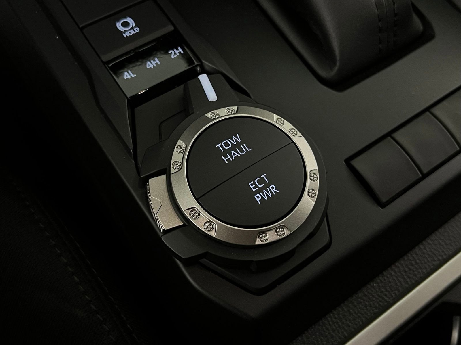 2026 Toyota Tacoma SR5 - Photo 14