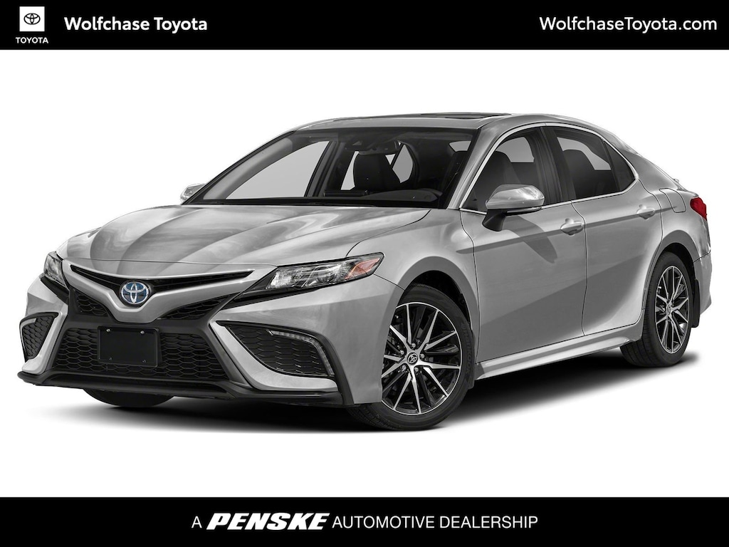 Used 2024 Toyota Camry Hybrid SE Sedan