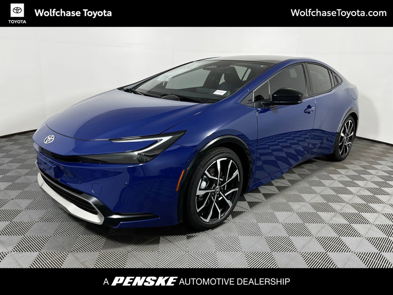 2026 Toyota Prius XSE Premium's photo