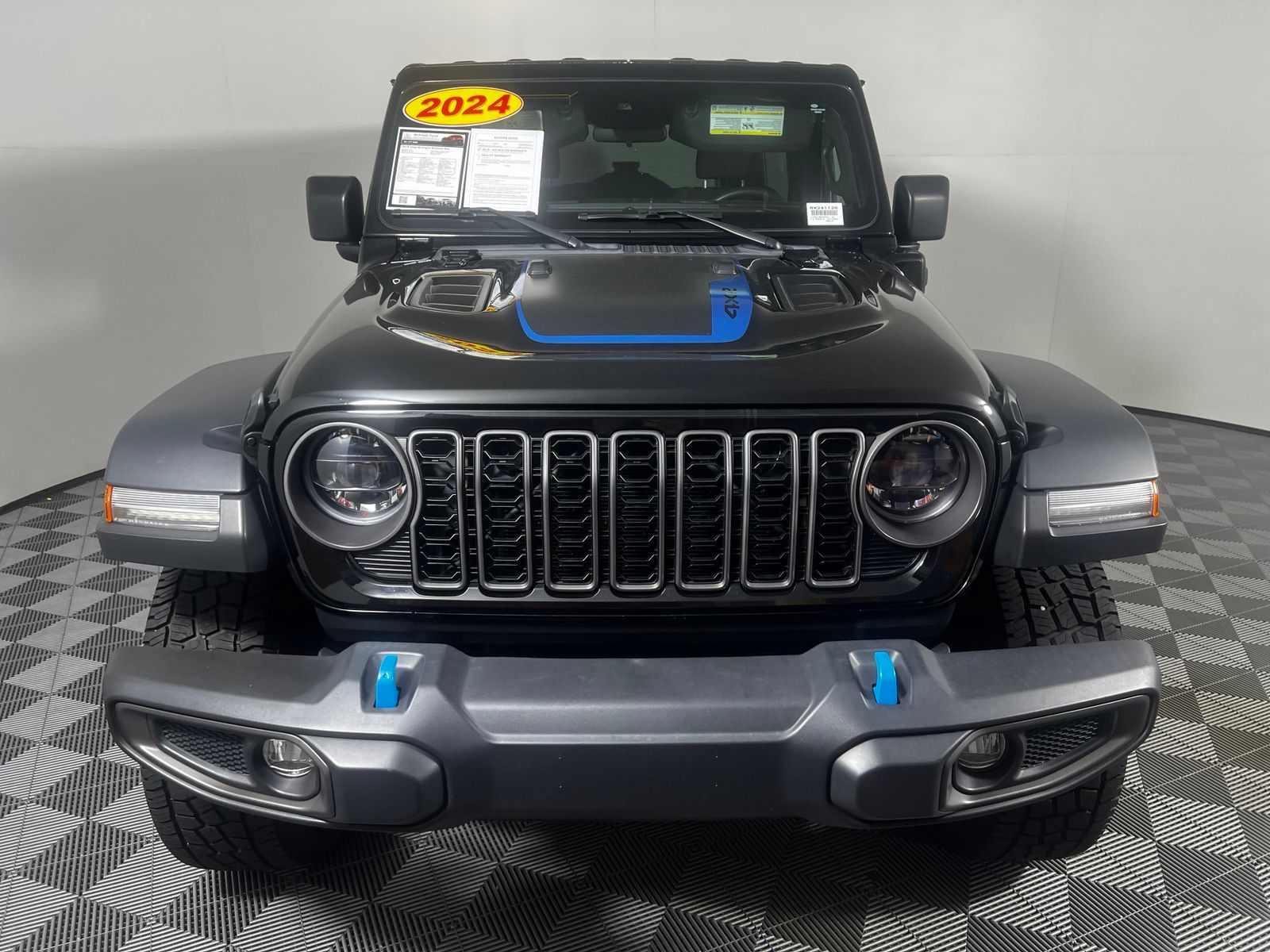 1C4RJXR6XRW241126
