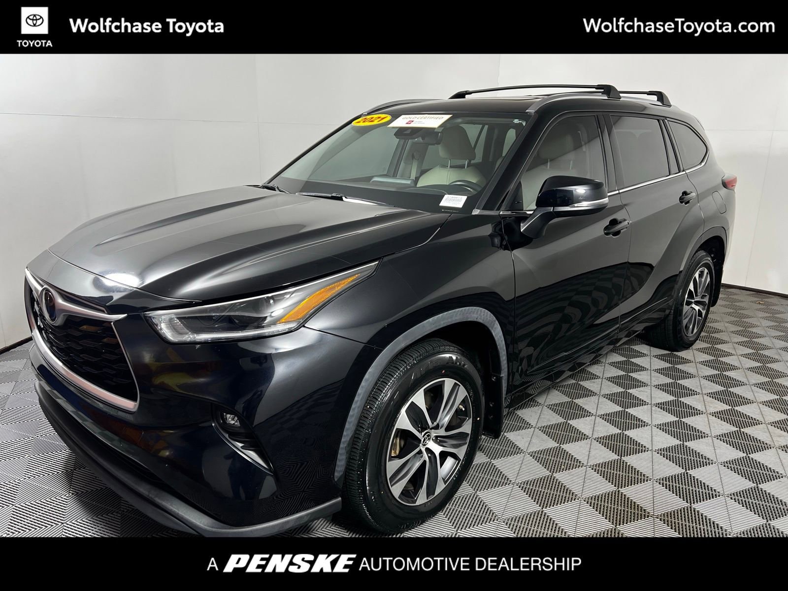 2021 Toyota Highlander XLE's photo