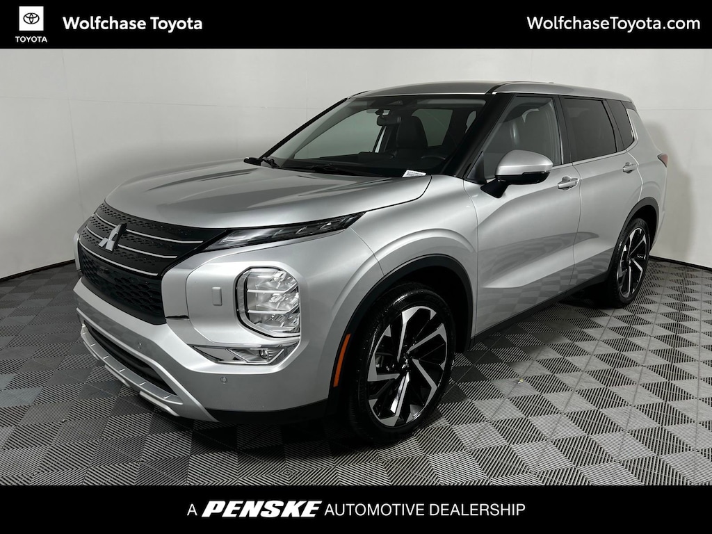 Used 2024 Mitsubishi Outlander SE SUV