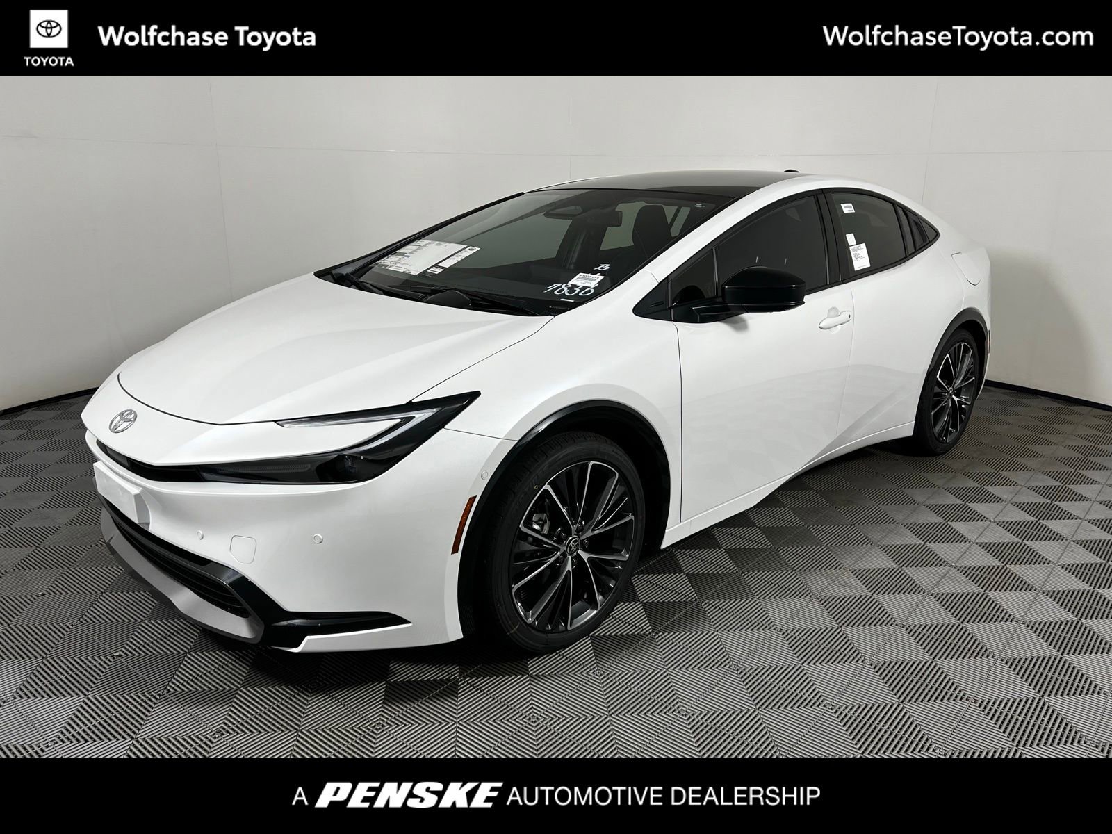 2026 Toyota Prius Limited's photo