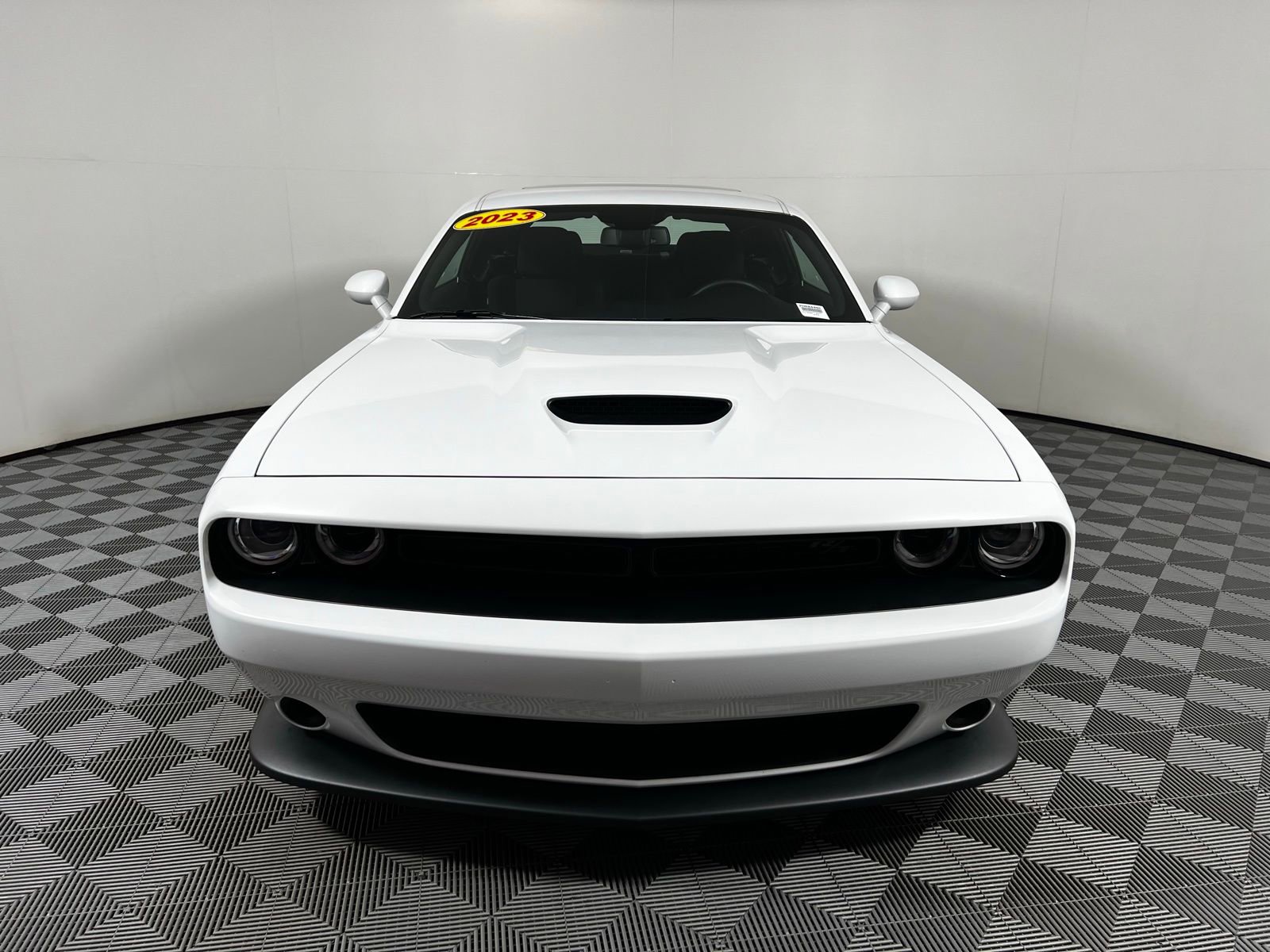 Used 2023 Dodge Challenger R/T with VIN 2C3CDZBT8PH684495 for sale in Cordova, TN