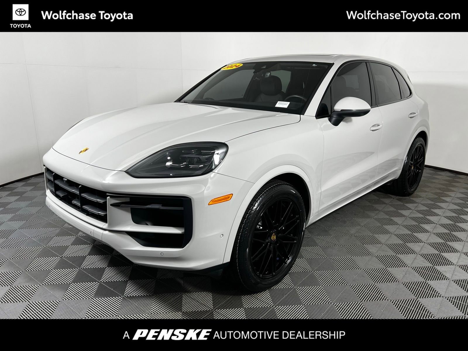 2024 Porsche Cayenne Base