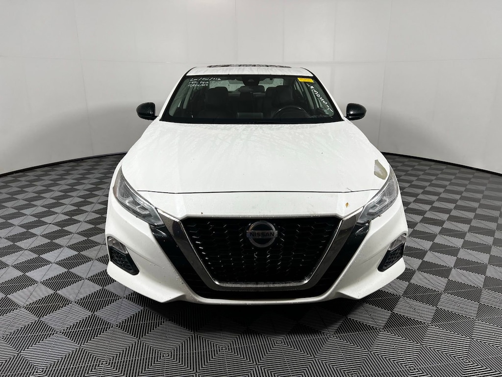 Used 2020 Nissan Altima 2.5 SR Sedan