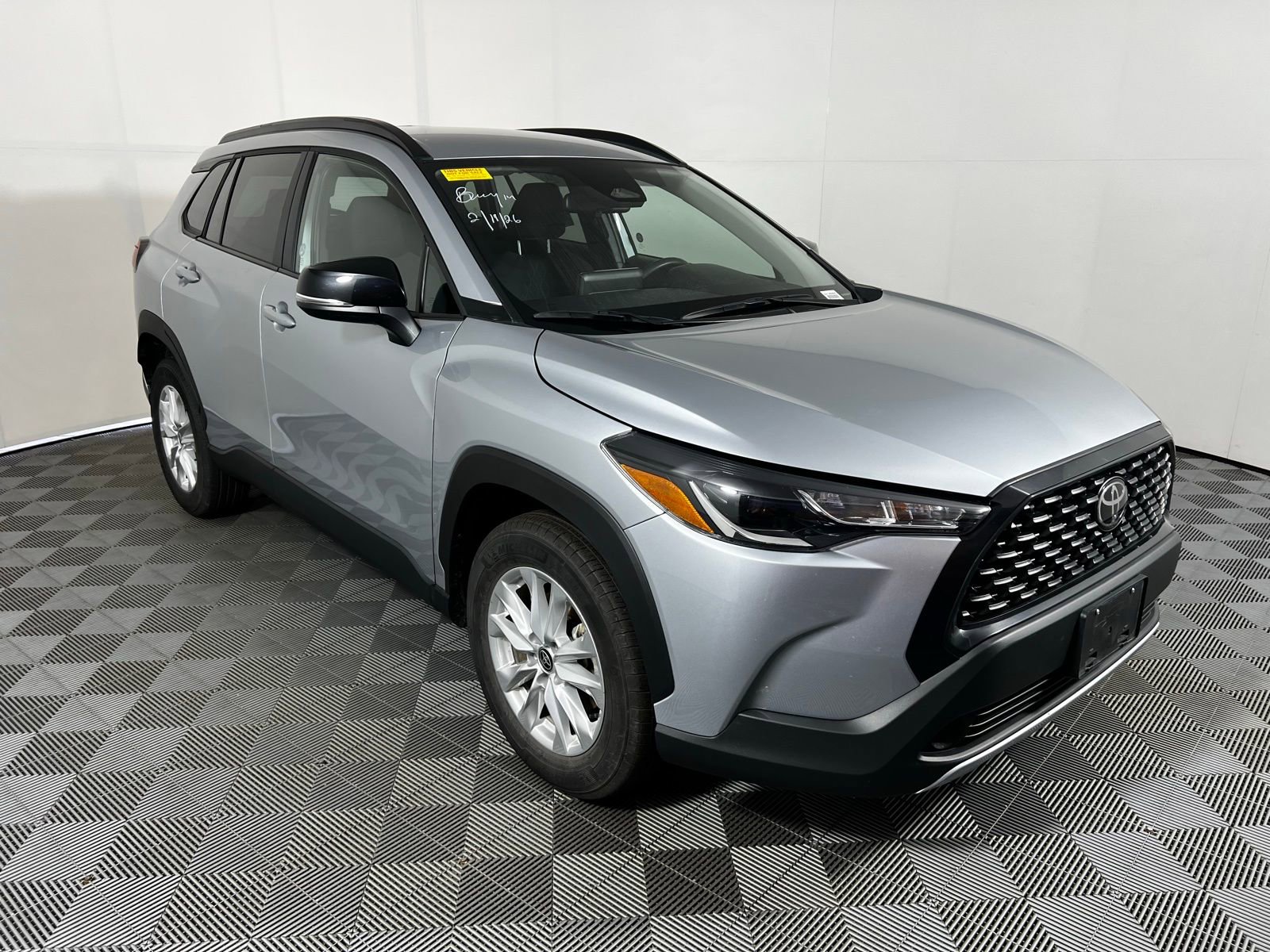 Used 2025 Toyota Corolla Cross LE with VIN 7MUCAAAG5SV126484 for sale in Northfield, Minnesota