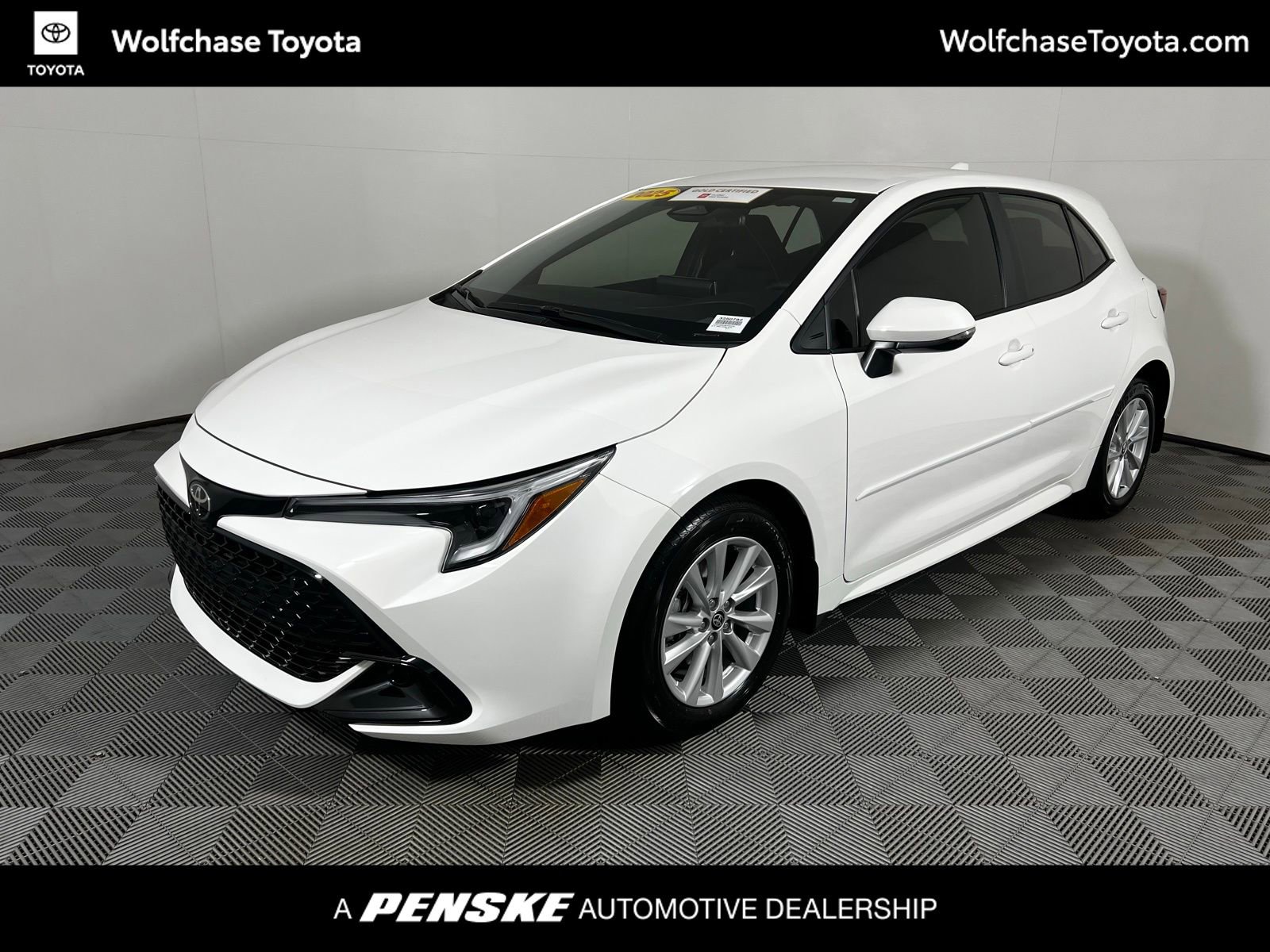 2025 Toyota Corolla Hatchback SE