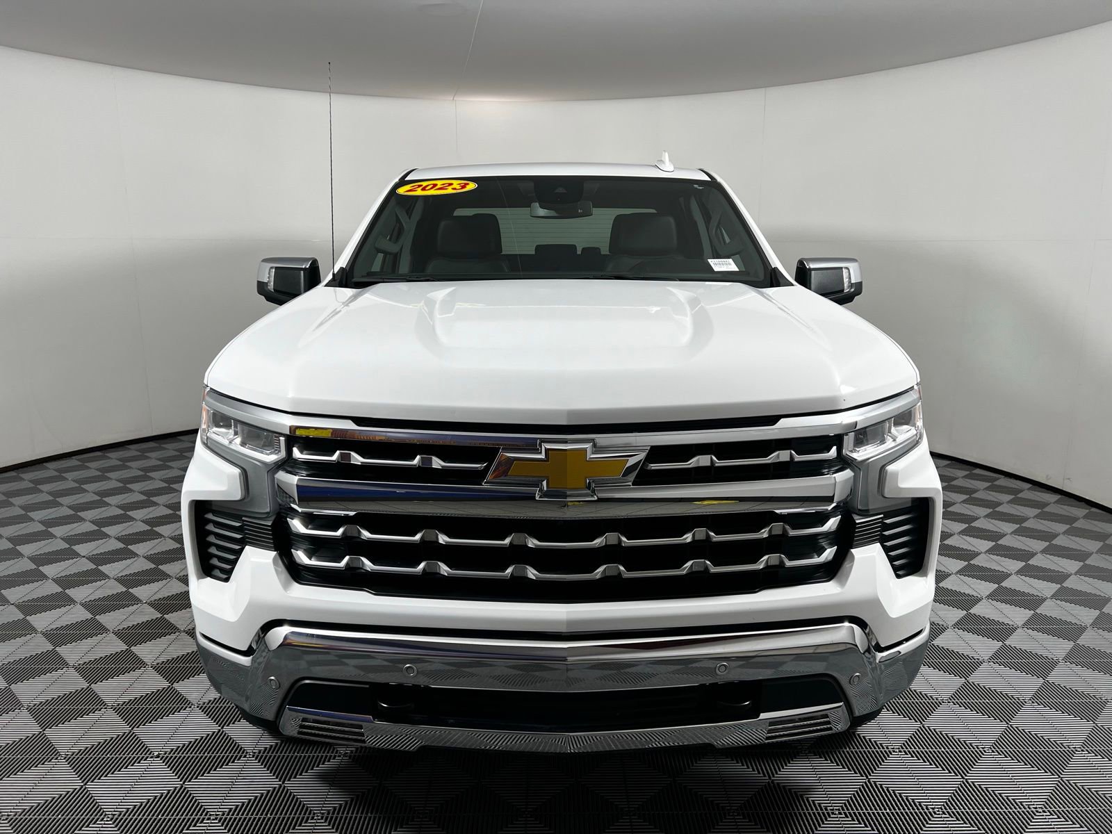 Used 2023 Chevrolet Silverado 1500 LTZ with VIN 2GCUDGED2P1105941 for sale in Cordova, TN