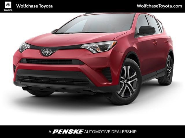2018 Toyota RAV4 LE's photo
