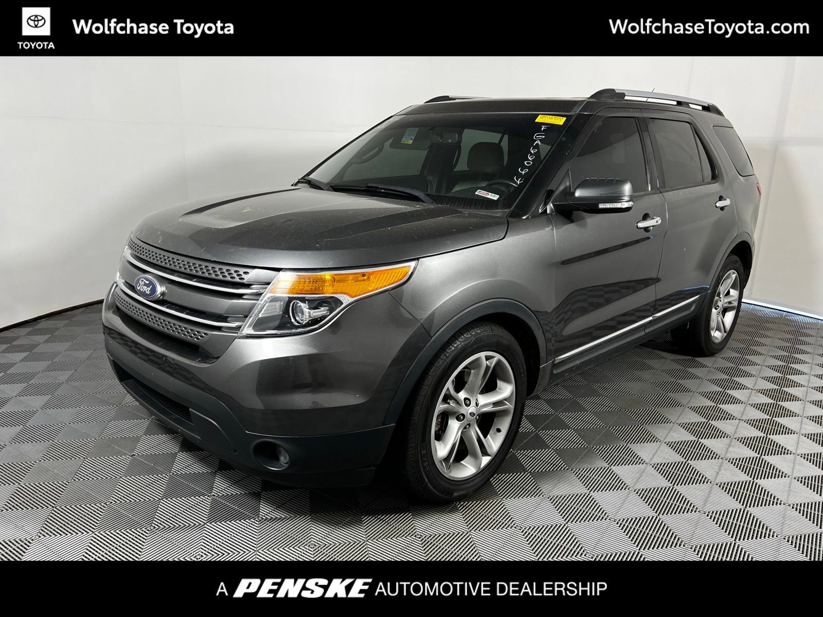 2015 Ford Explorer Limited's photo