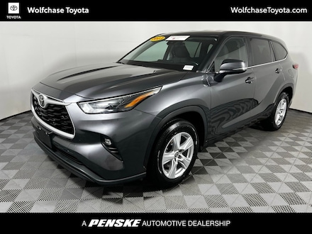 2023 Toyota Highlander LE SUV