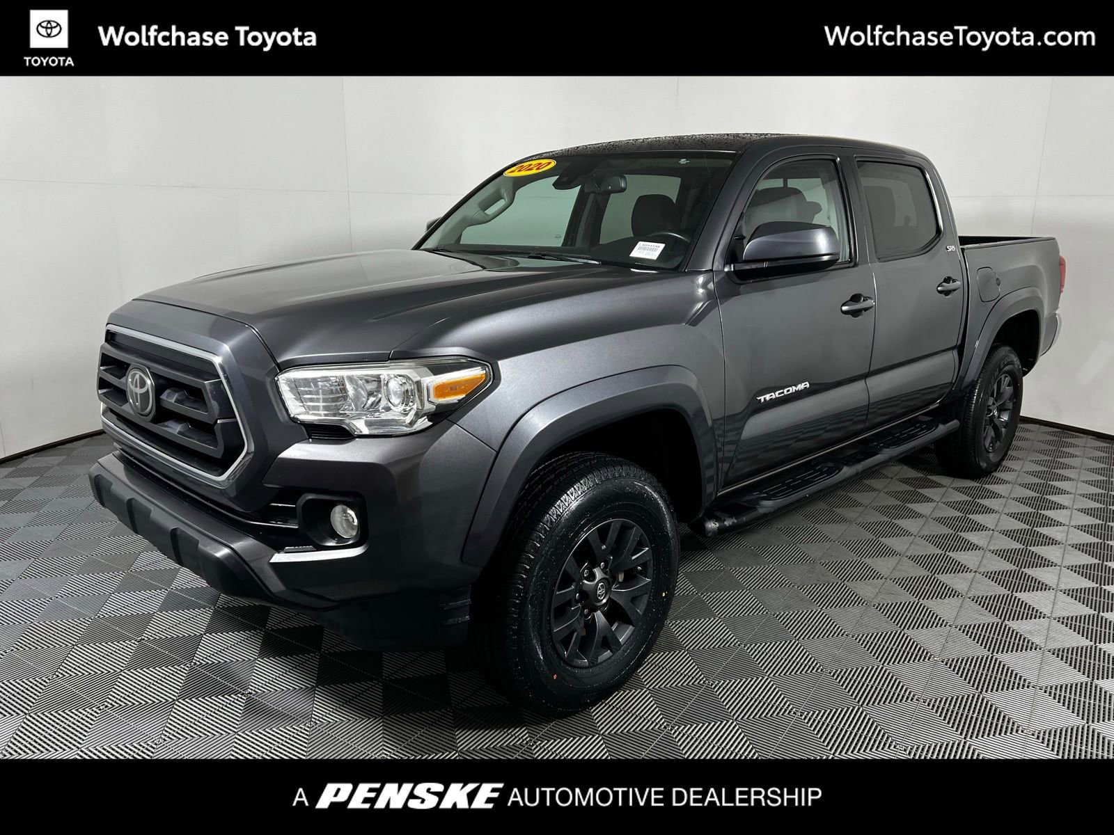 2020 Toyota Tacoma SR5's photo