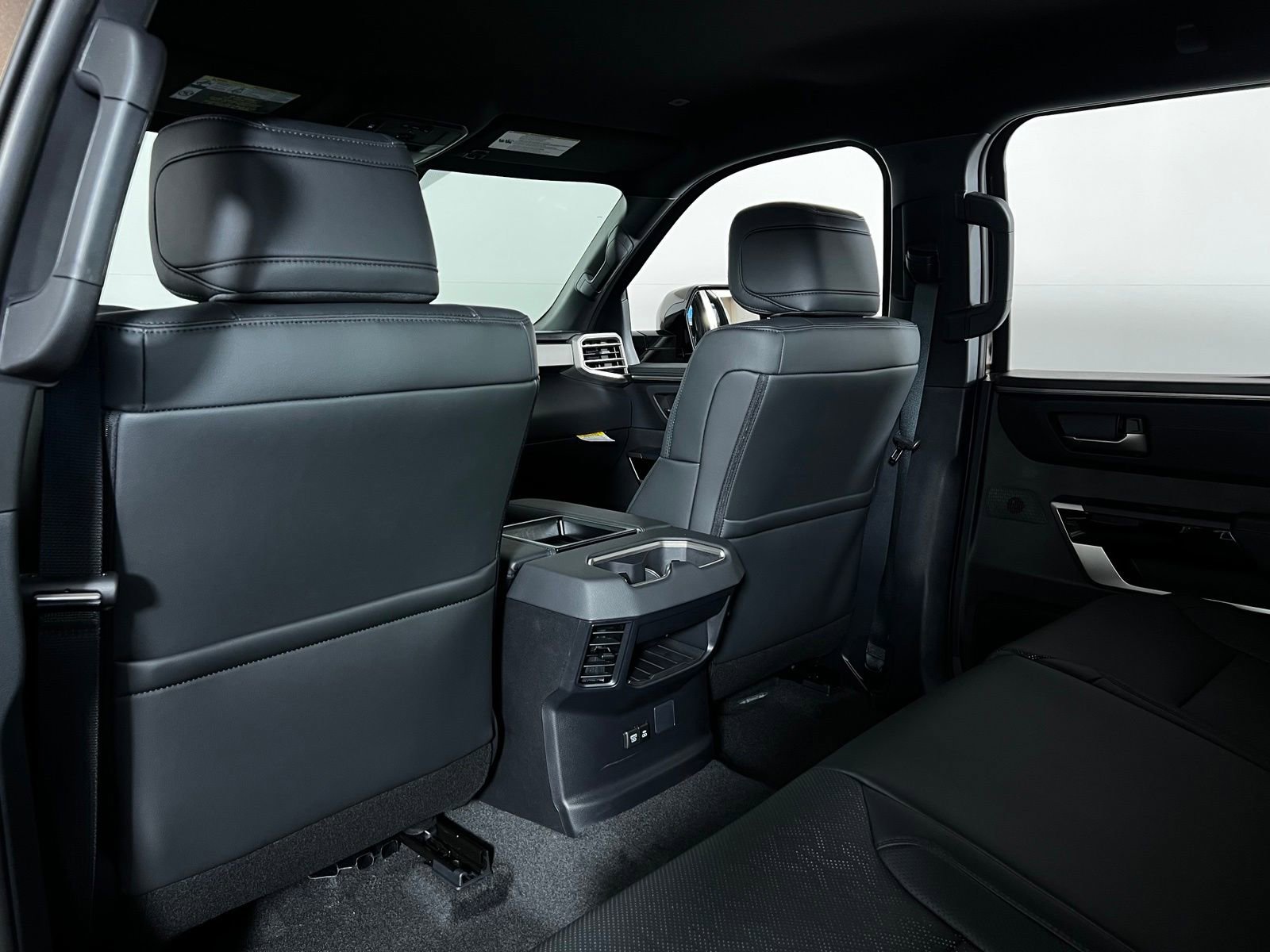 2026 Toyota Tundra Limited - Photo 21