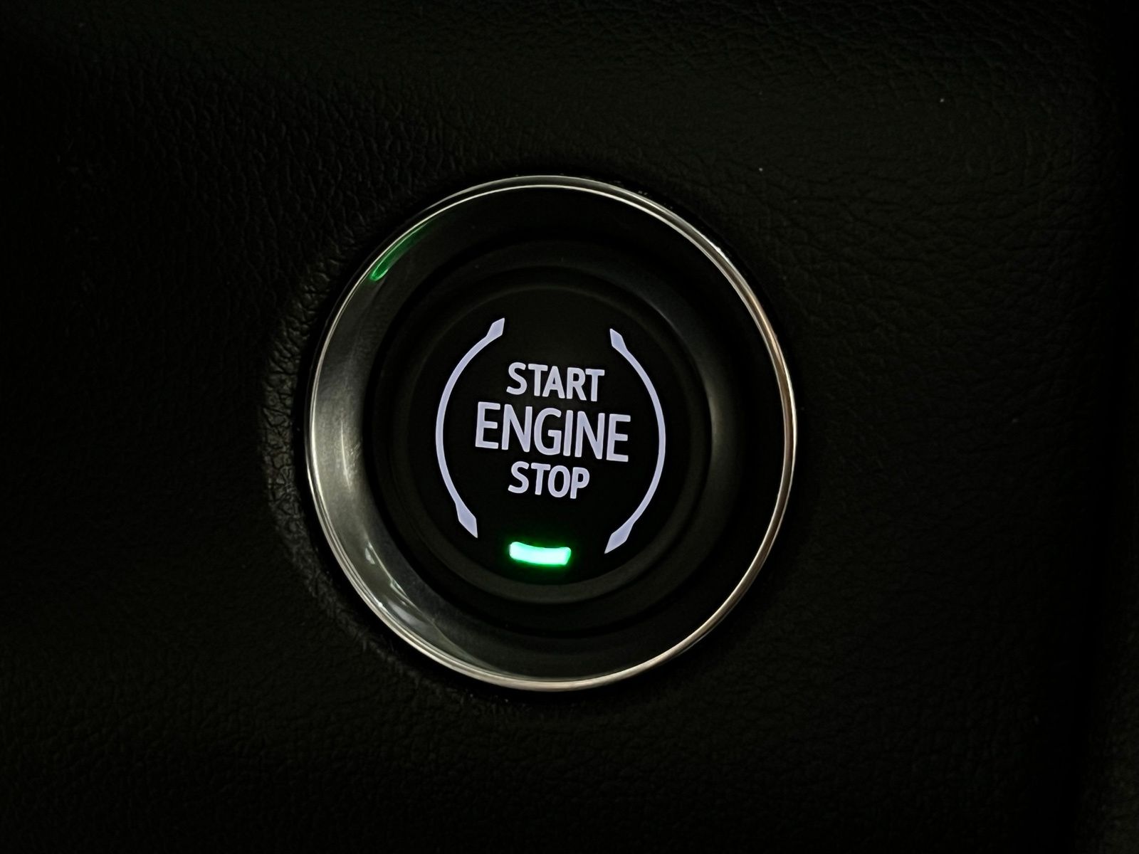 2024 GMC Acadia Denali - Photo 23