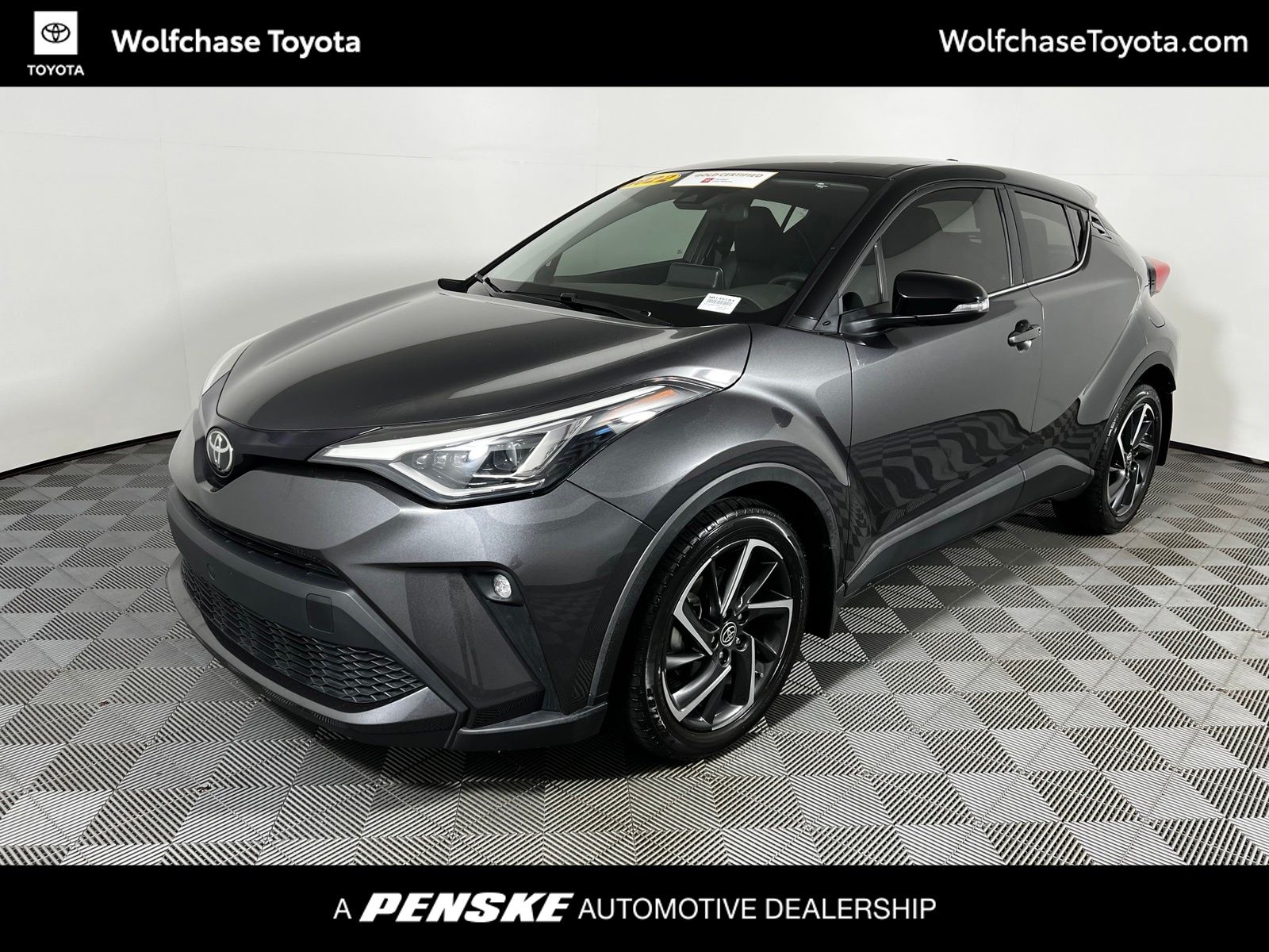 2022 Toyota C-HR Limited's photo
