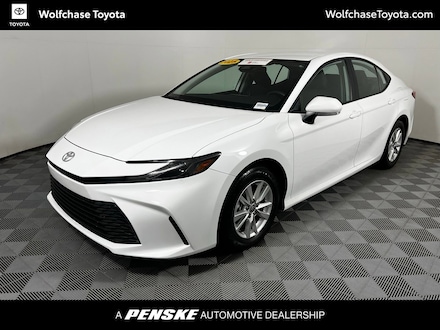 2025 Toyota Camry LE Sedan