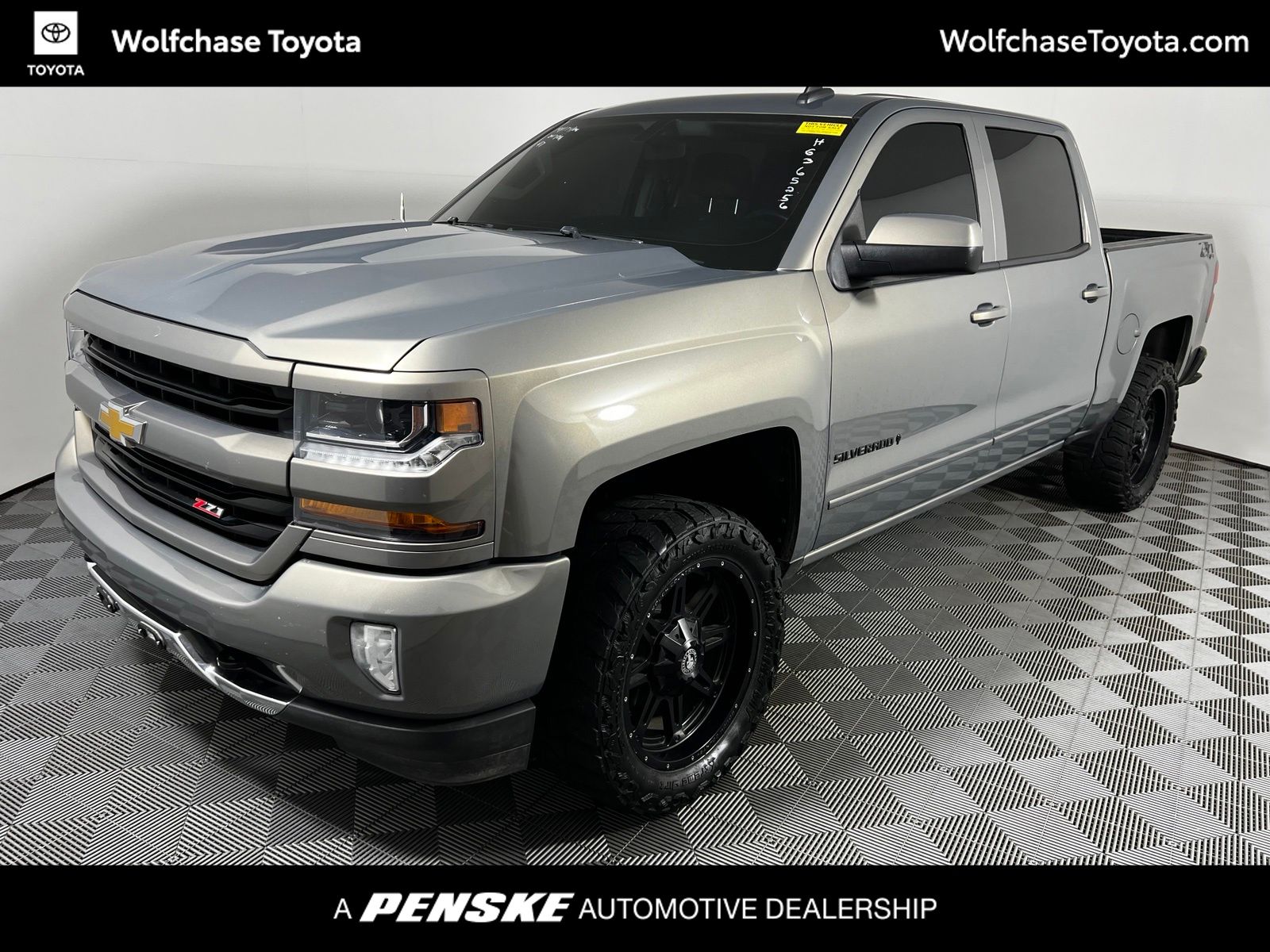 2017 Chevrolet Silverado 1500 LT Z71 4X4 Crew Cab Short Box's photo