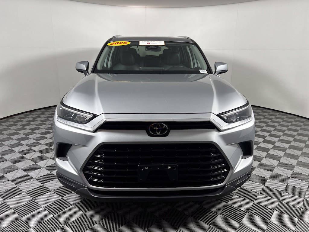 Used 2025 Toyota Grand Highlander XLE SUV