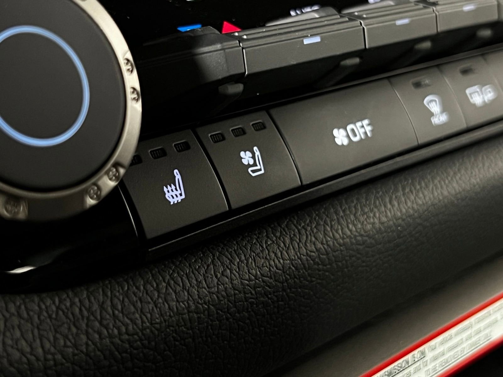 2026 Toyota Tundra Limited - Photo 17