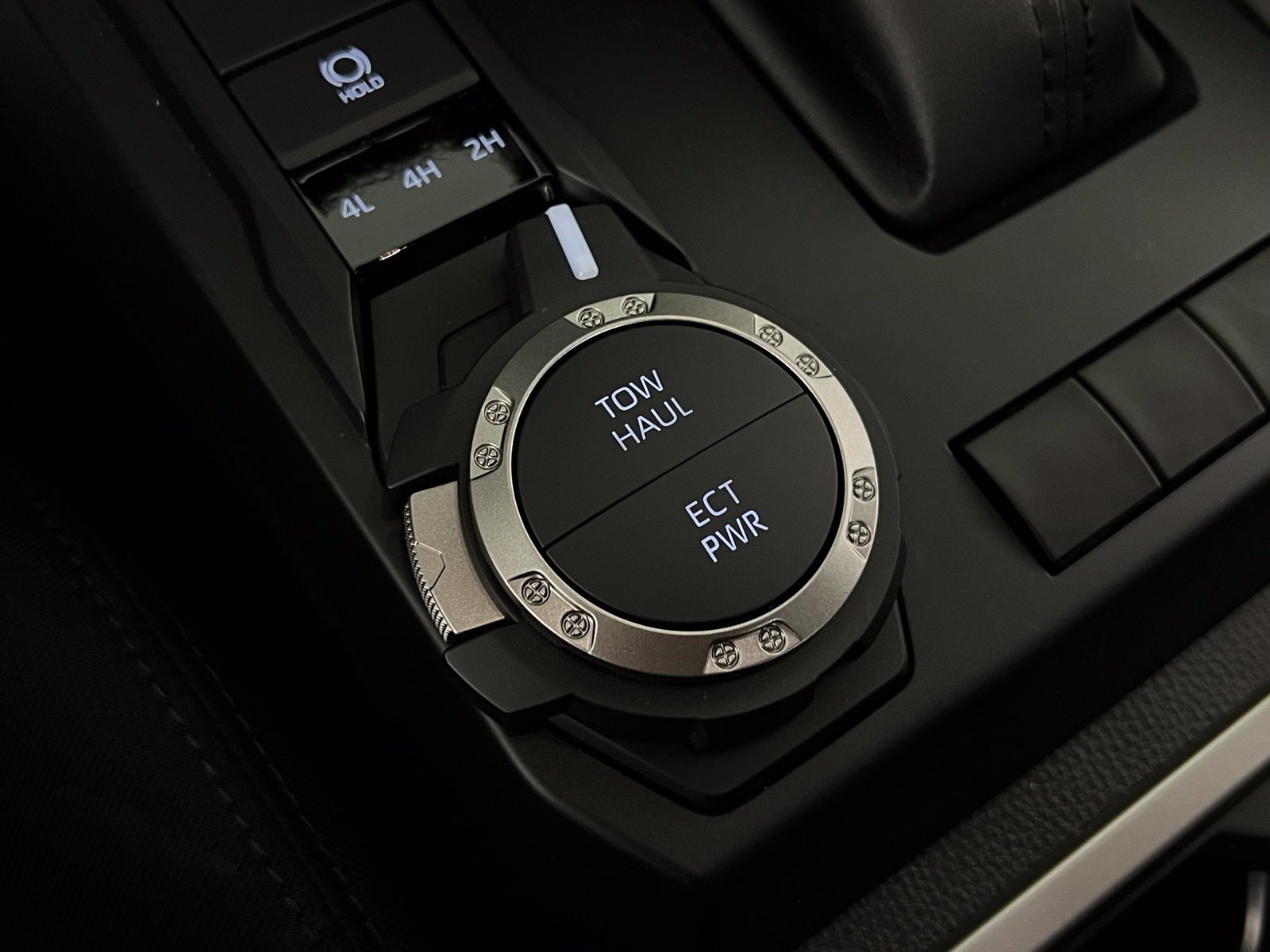 2026 Toyota Tacoma SR5 - Photo 13