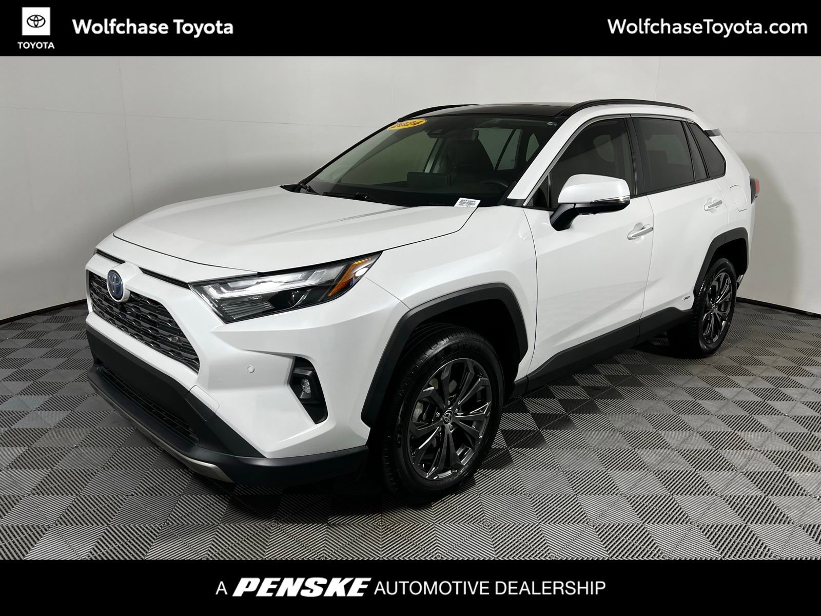 2024 Toyota RAV4 Limited's photo