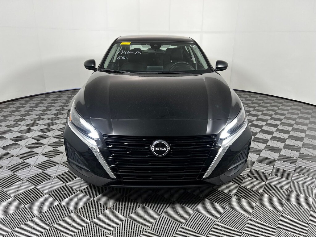 Used 2024 Nissan Altima 2.5 SV Sedan