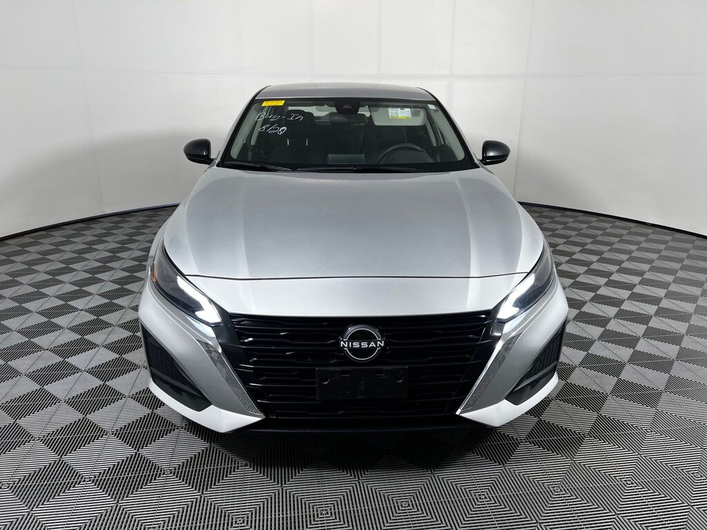 Used 2025 Nissan Altima 2.5 SV Sedan