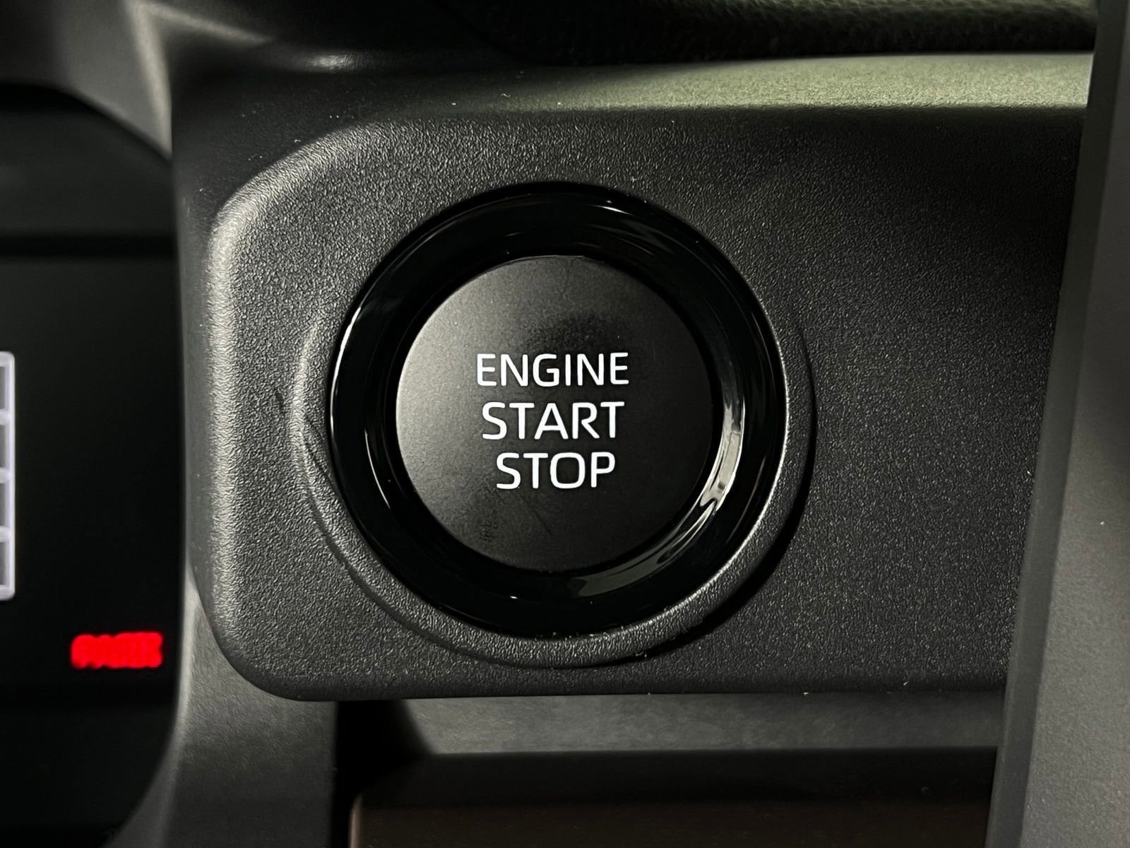 2026 Toyota Tacoma SR5 - Photo 17