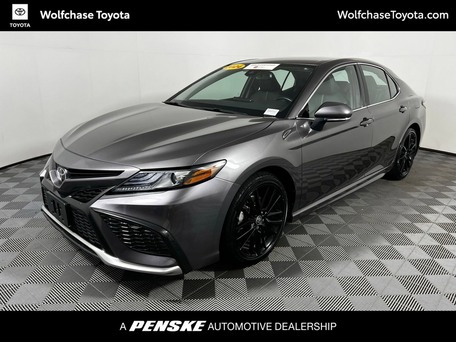 2024 Toyota Camry XSE's photo