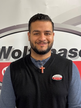 Staff member Maximo Marcano from ID_8949441b4d21