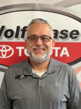 Staff member Alan Dahabieh from ID_be8101a0e7d5