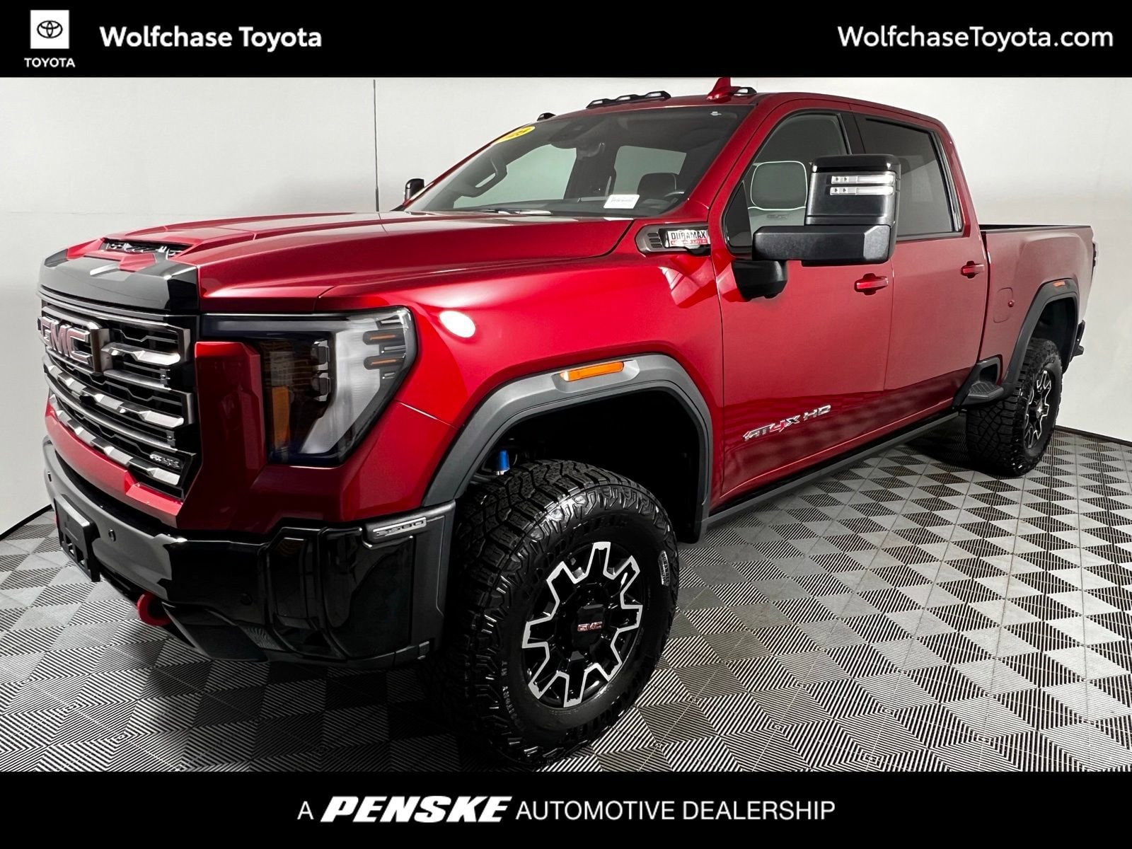 2025 GMC Sierra 4WD Crew Cab Standard Box AT4X's photo