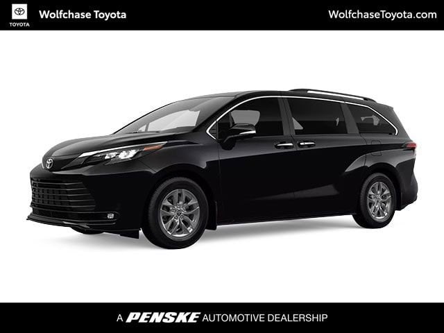 2026 Toyota Sienna XLE's photo