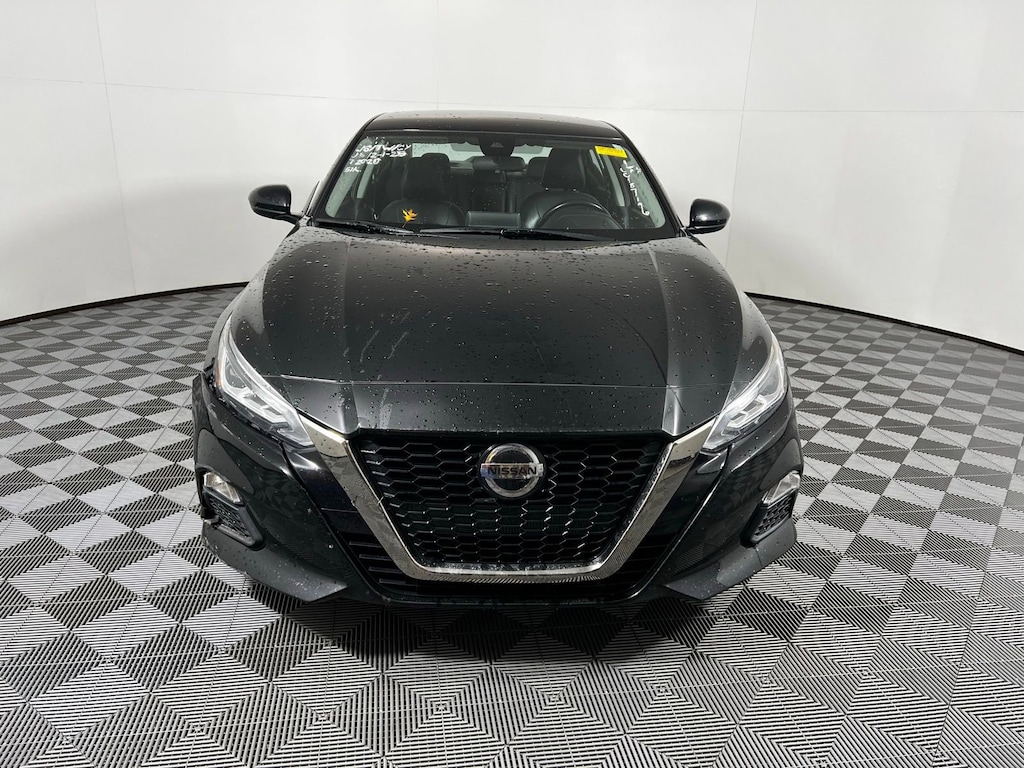 Used 2020 Nissan Altima 2.5 SR Sedan