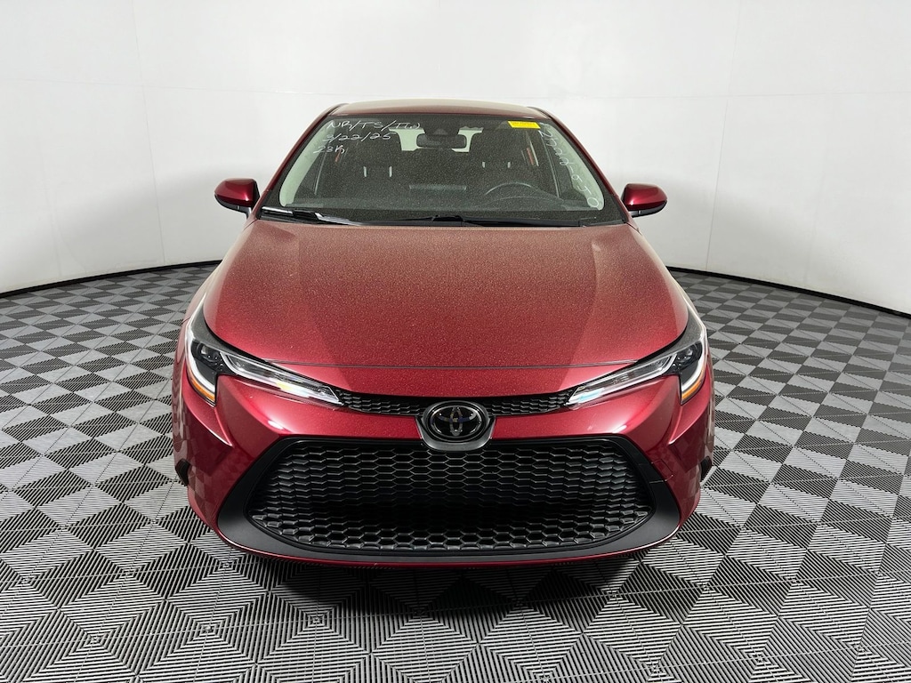 Certified 2025 Toyota Corolla LE Sedan