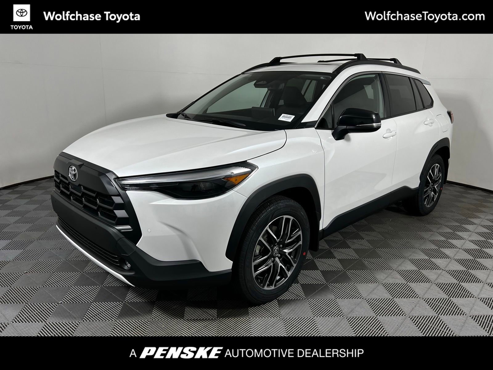 2026 Toyota Corolla Cross XLE's photo