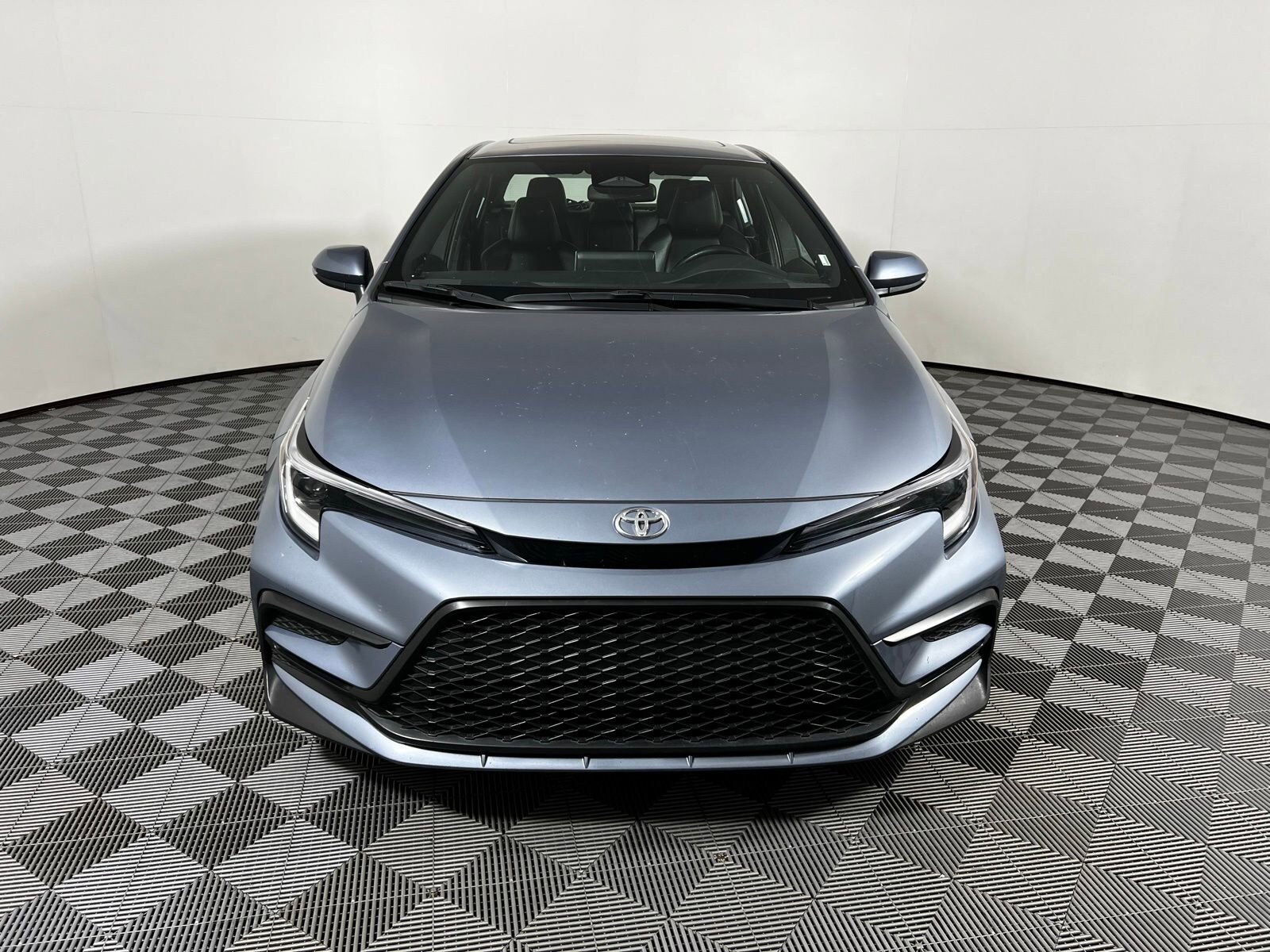 2023 Toyota Corolla XSE photo 2