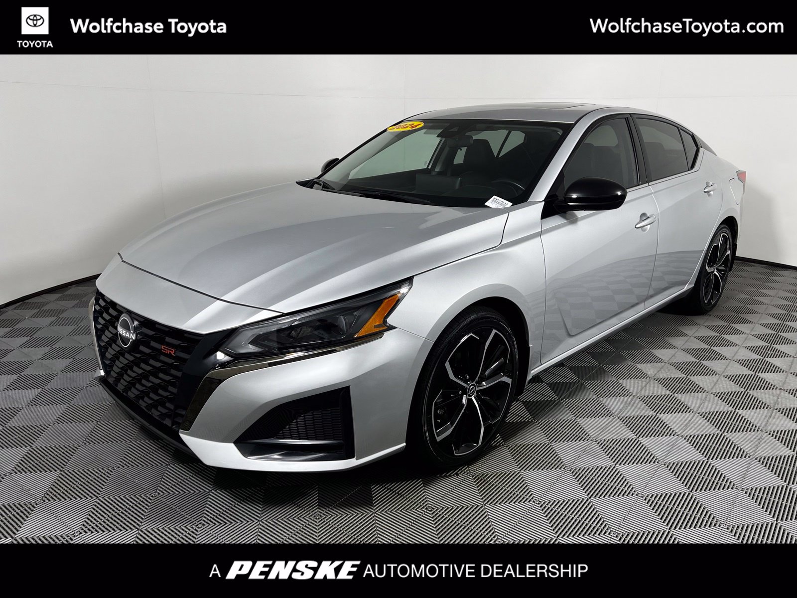 Used 2024 Nissan Altima 2.5 SR Sedan