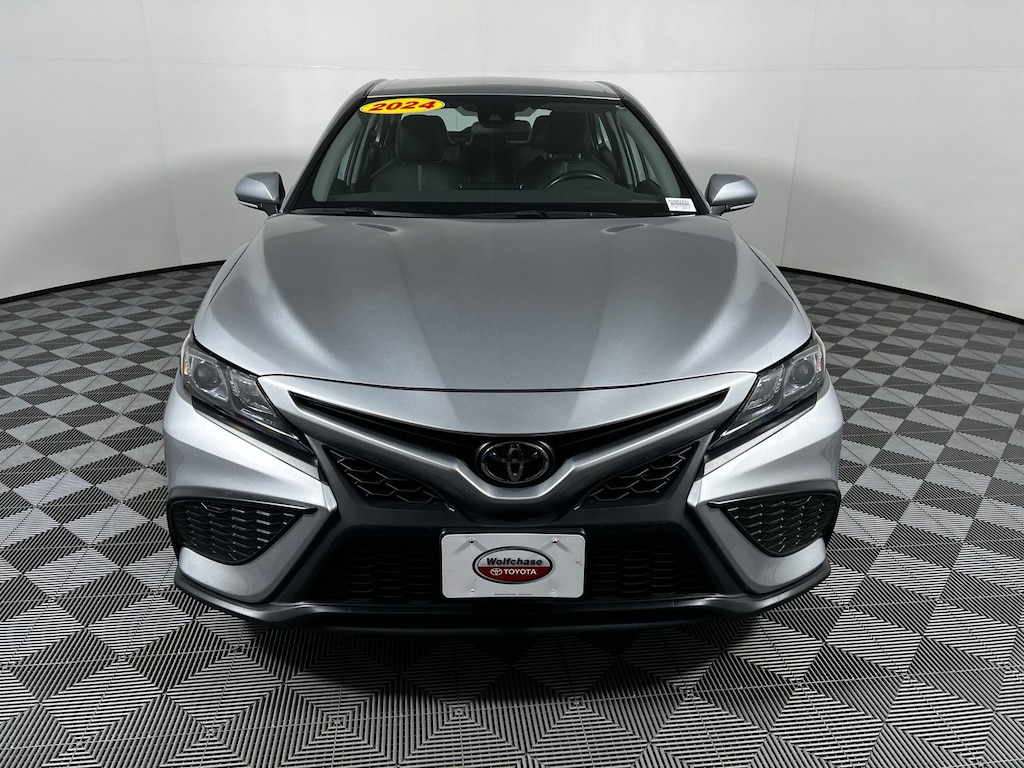 Used 2024 Toyota Camry SE Sedan