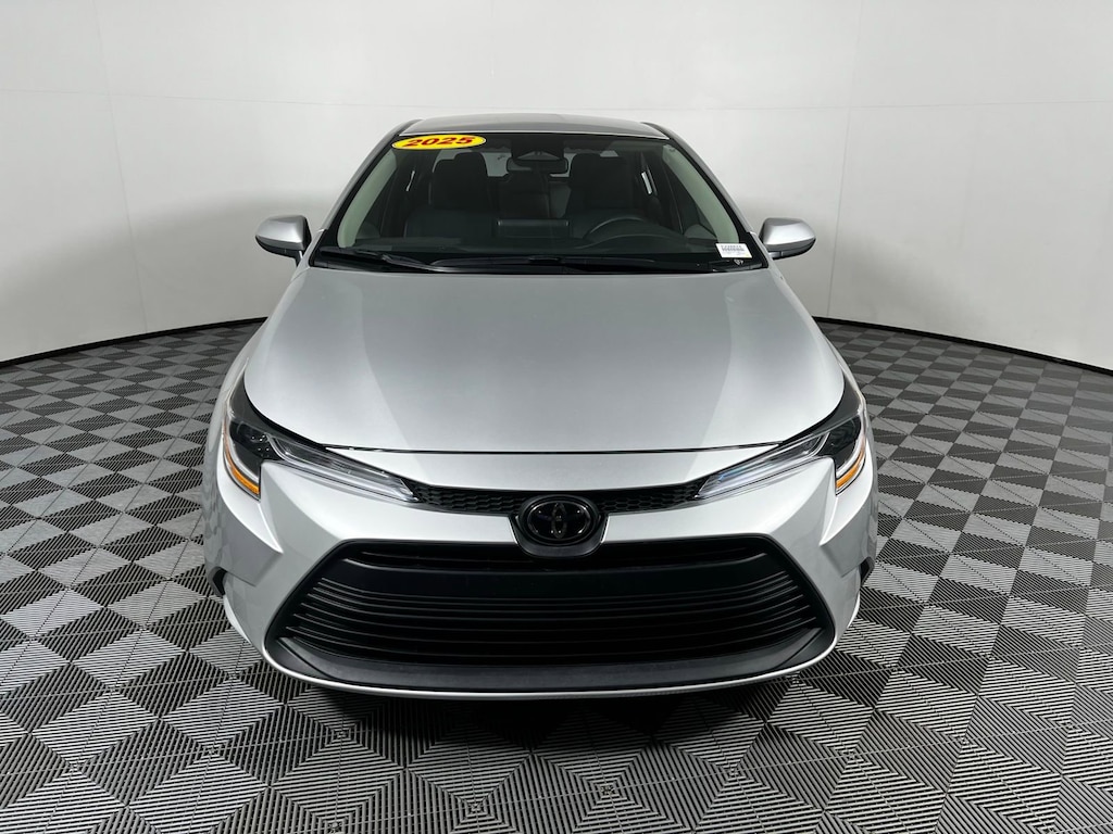 Used 2025 Toyota Corolla LE Sedan