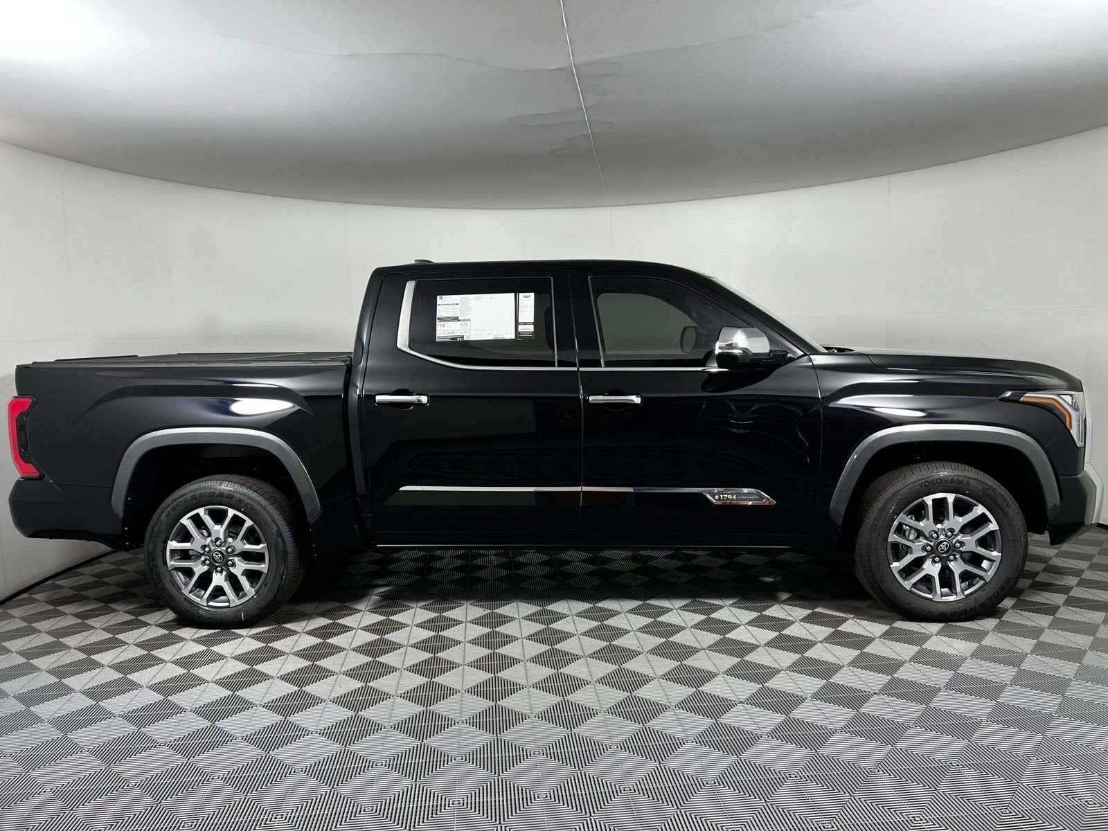 2026 Toyota Tundra 1794 Edition - Photo 4