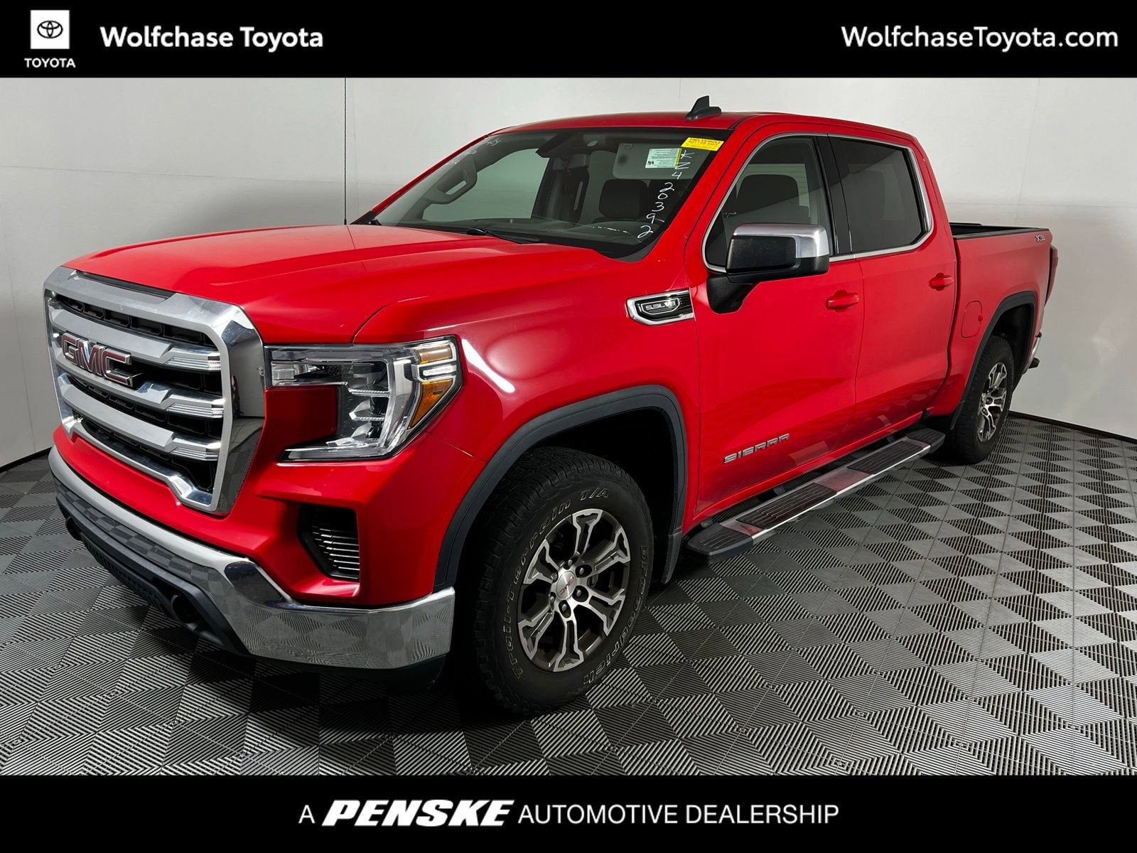 2019 GMC Sierra 4WD Crew Cab Short Box SLE's photo
